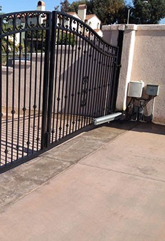 Iron Gate Installation In Sherman Oaks